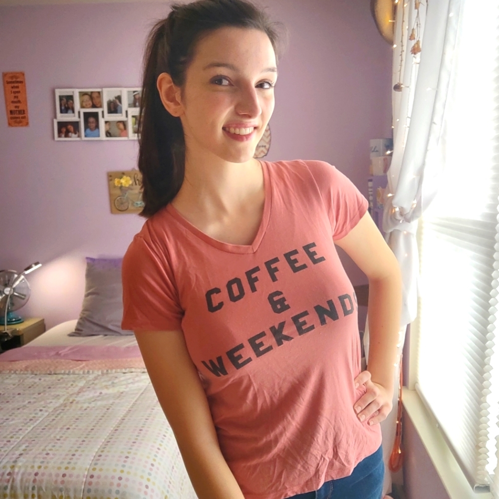 💙"Coffee and Weekends" V-Neck Tee